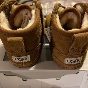 UGGS size 4/5C Brown
